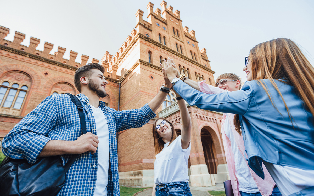 In-depth Advantages of Studying Abroad